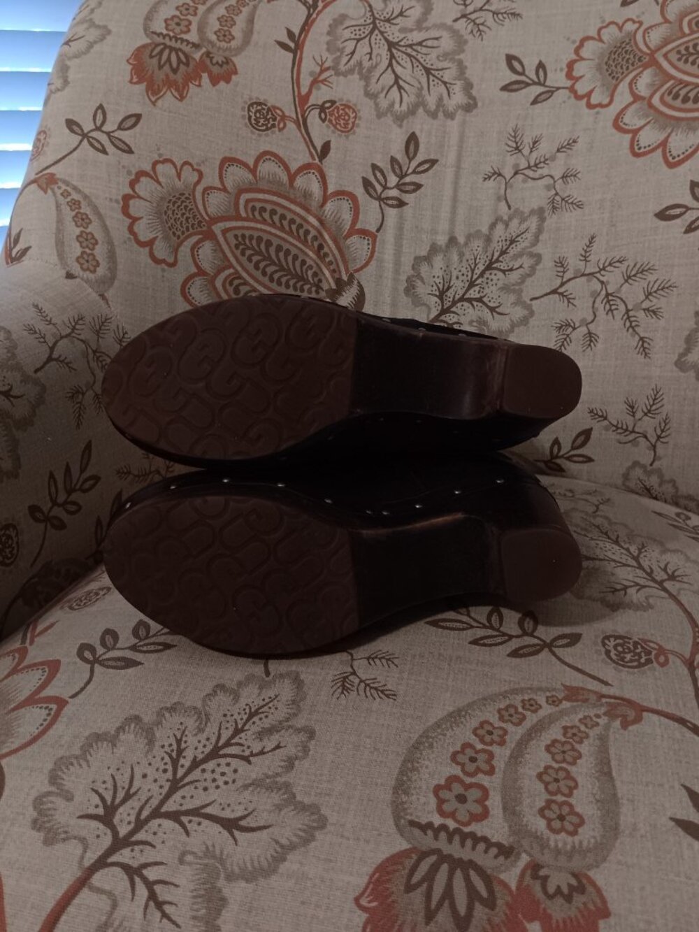 UGG clog boots / black / woman size 7 - Picture 6 of 7